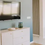 Bursztyn - Bernstein 3*