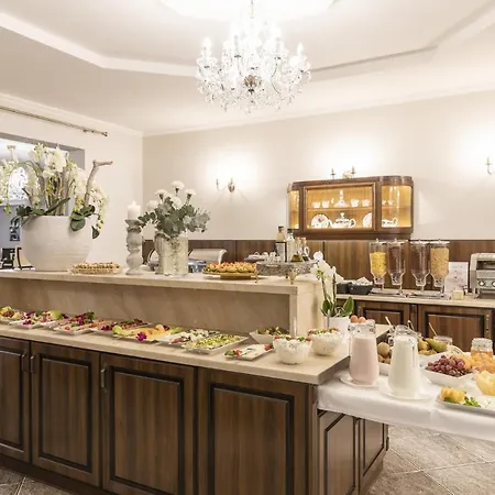 Aparthotel Bursztyn - Bernstein