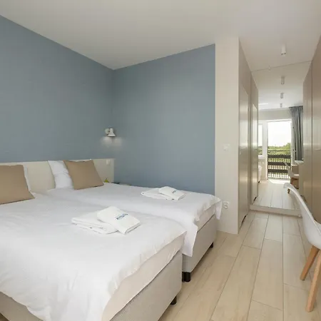 Bursztyn - Bernstein