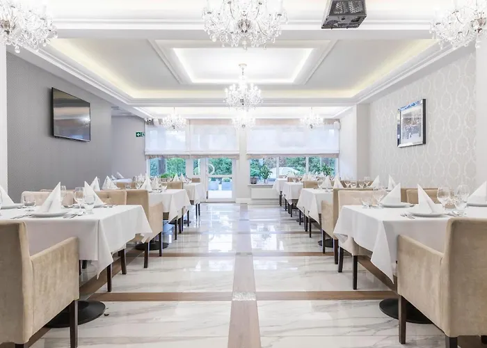 Bursztyn - Bernstein 3*