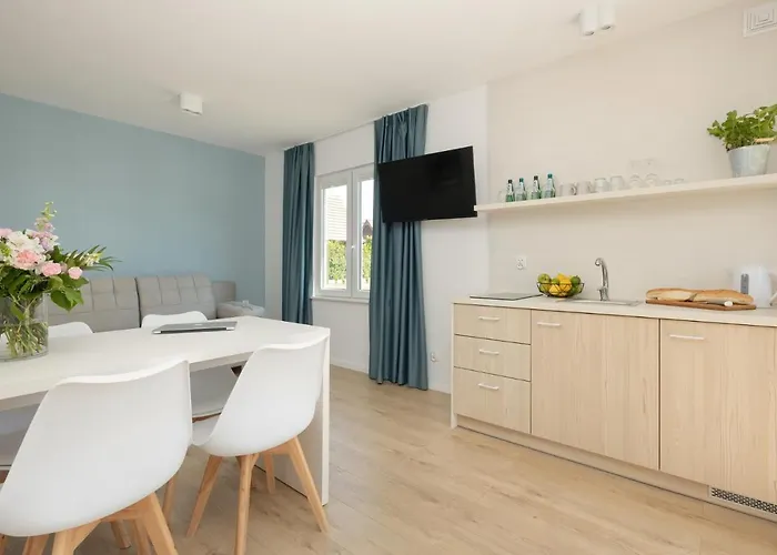 Apartahotel Bursztyn - Bernstein Dąbki