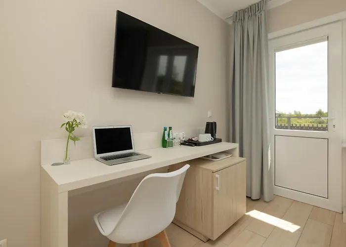 Bursztyn - Bernstein