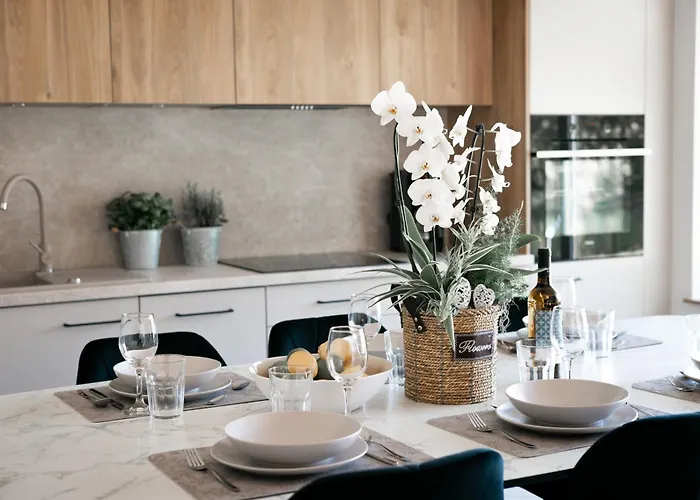 Bursztyn - Bernstein